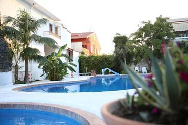 هتل Assinos Palace