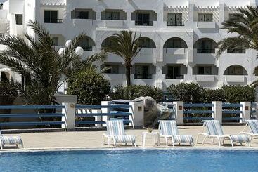 هتل Baya Beach Aqua Park Family Only