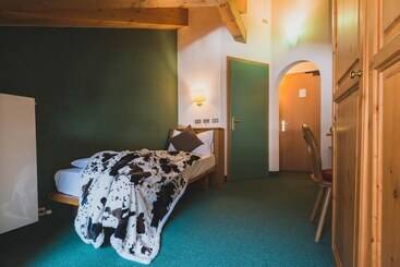 هتل B&b Garni Villa Campitello