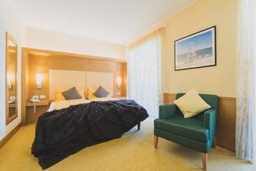 هتل B&b Garni Villa Campitello