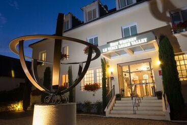 هتل Best Western Le Vinci Loire Valley
