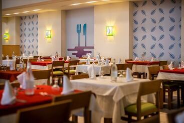 هتل Calimera Yati Beach All Inclusive