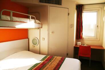 هتل Eco Relais Pau Nord