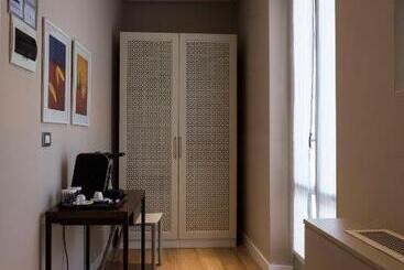 هتل Escalus Luxury Suites Verona