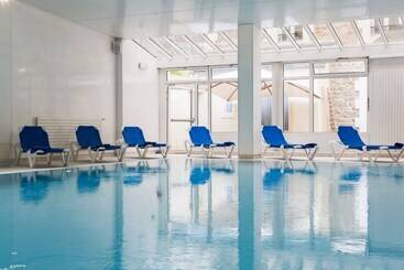 هتل Grand Hôtel De Courtoisville