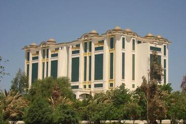 هتل Gungor Ottoman Palace Thermal Resort