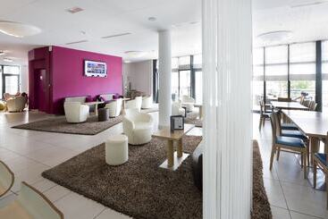 هتل Holiday Inn Express Marseille Saint Charles, An Ihg