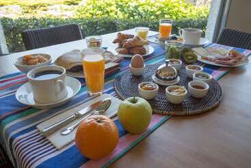 酒店 Hôtel Les Costans, The Originals Relais