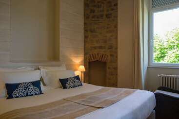 酒店 Hôtel Les Costans, The Originals Relais