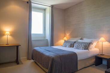 酒店 Hôtel Les Costans, The Originals Relais