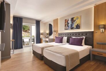 هتل La Quinta By Wyndham Bodrum