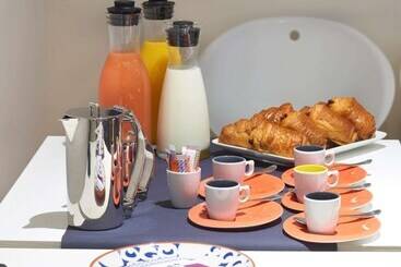 ホテル Mercure Brest Centre Les Voyageurs