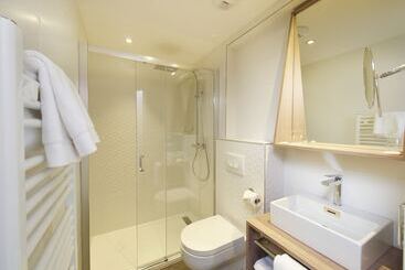 هتل Mercure Brest Centre Les Voyageurs