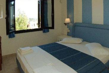 هتل Perla Apartments