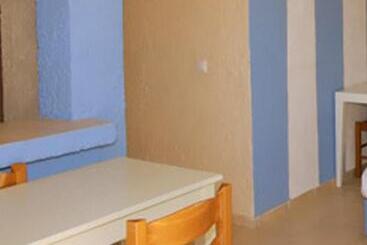 هتل Perla Apartments