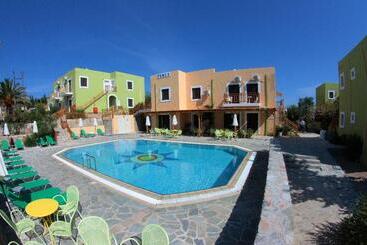 هتل Perla Apartments