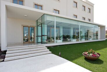 هتل Pietre Nere Resort & Spa