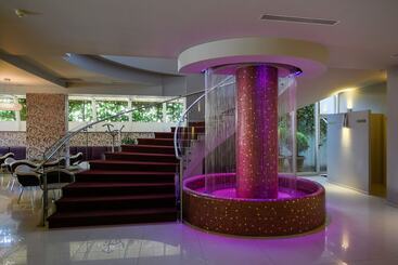 Sky Hotel Tirana