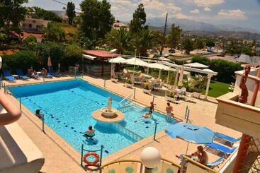 هتل Sun City