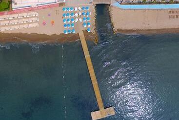 هتل Tiana Beach Resort   All Inclusive