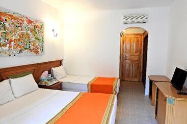 هتل Tiana Beach Resort   All Inclusive
