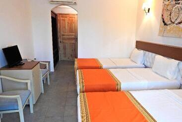 هتل Tiana Beach Resort All Inclusive