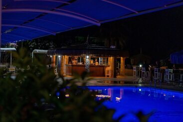 هتل Tiana Beach Resort   All Inclusive