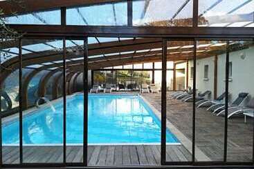 هتل Tulip Inn Honfleur Residence & Spa