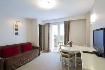 هتل Tulip Inn Honfleur Residence & Spa