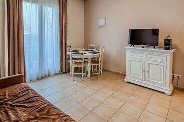 هتل Tulip Inn Honfleur Residence & Spa