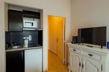 هتل Tulip Inn Honfleur Residence & Spa