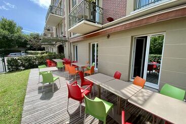 هتل Tulip Inn Honfleur Residence & Spa