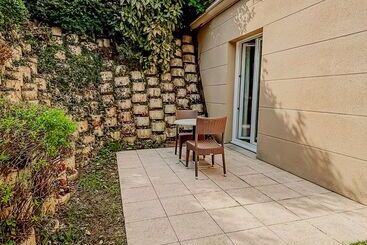هتل Tulip Inn Honfleur Residence & Spa
