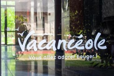 Отель Vacanceole  Le Duguesclin