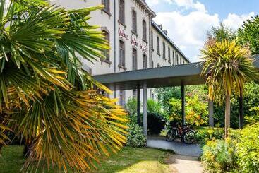 Отель Vacanceole  Le Duguesclin