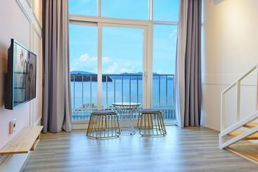 Yeosu Jplus A Pension