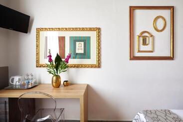 تختخواب و صبحانه Sette Angeli Rooms