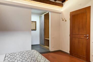 تختخواب و صبحانه Sette Angeli Rooms