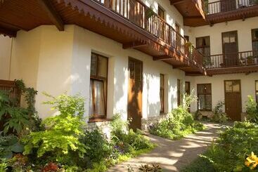Globtroter Guest House