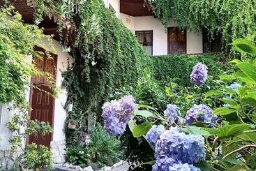 Globtroter Guest House