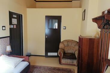 Globtroter Guest House