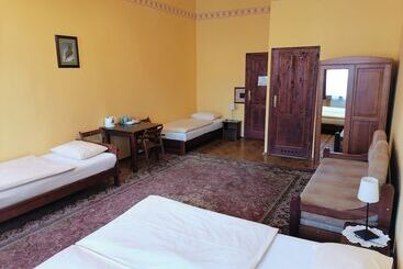 Globtroter Guest House