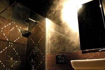 هتل Avogaria 5 Rooms