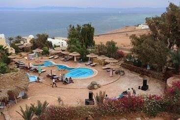 هتل Bedouin Moon