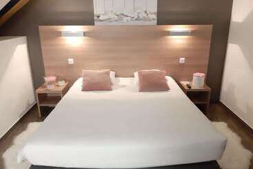 Brit Hotel Besancon L Horloge