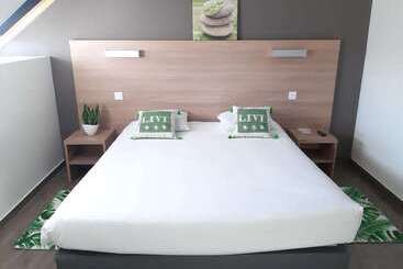 Brit Hotel Besancon L Horloge