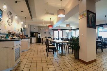 Brit Hotel Besancon L Horloge