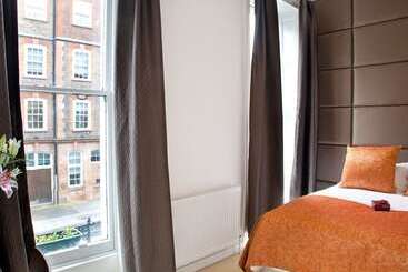 هتل City Inn Russell  Square