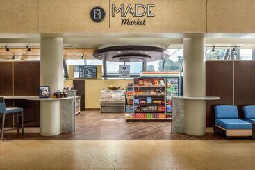 Doubletree By Hilton Hotel Orlando Downtown