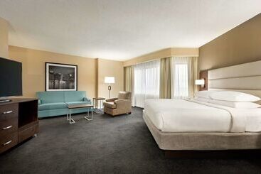 Doubletree By Hilton Hotel Orlando Downtown